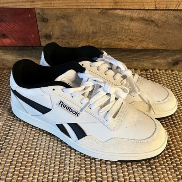 Essentially new Reeboks! - Picture 2 of 6